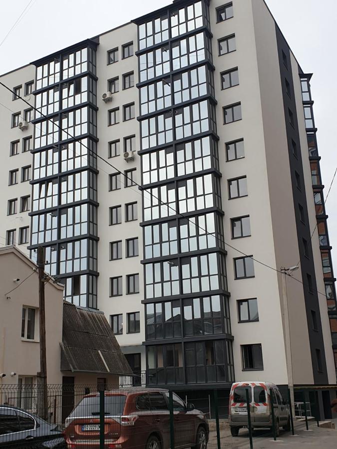 Стильна Квартира-Студія В Центрі Міста На Набережній Ternopil Esterno foto